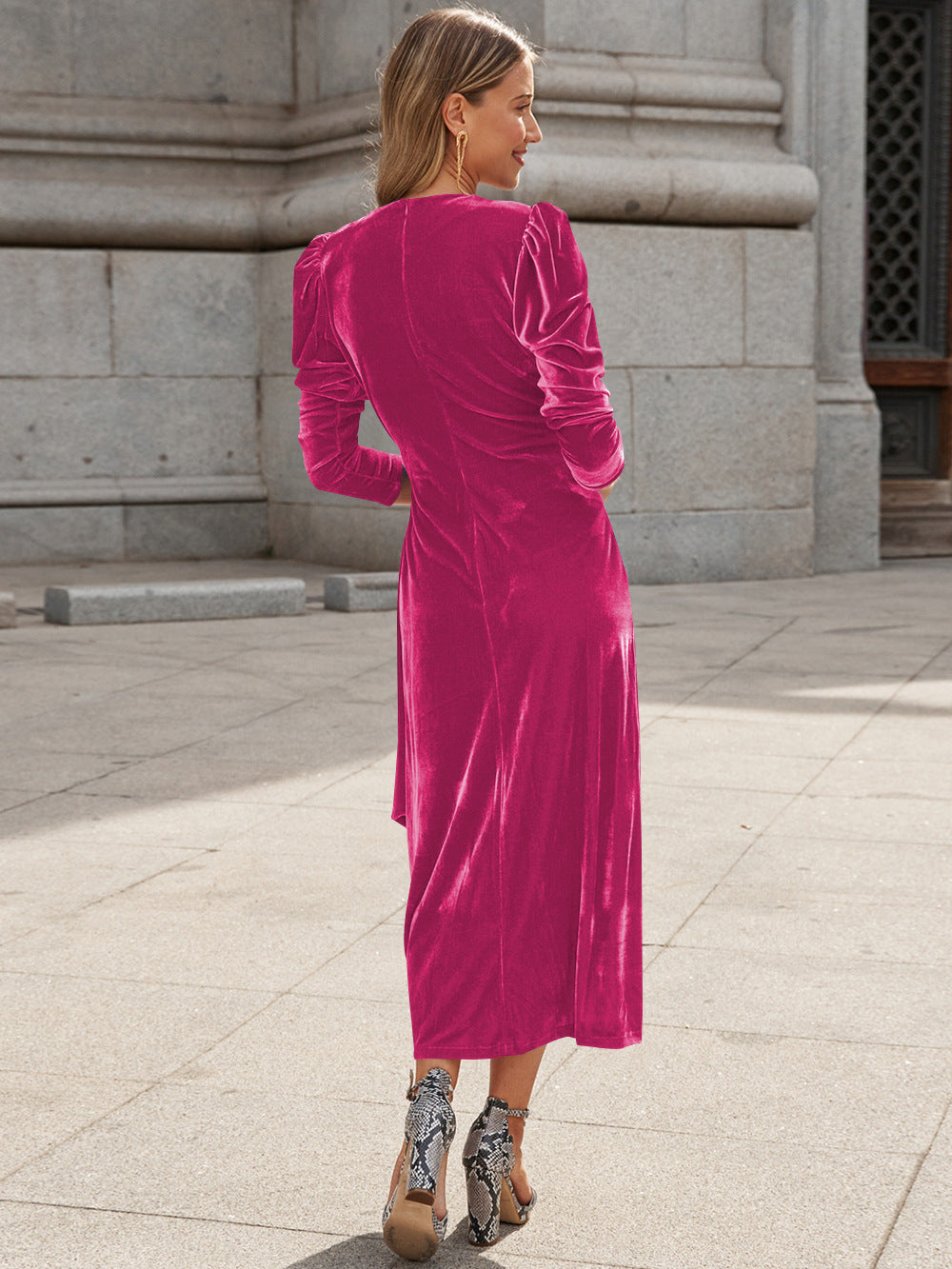 Women's Solid Color Tie Waist V-Neck Velvet Dress - Luxurious Velvet Fabric