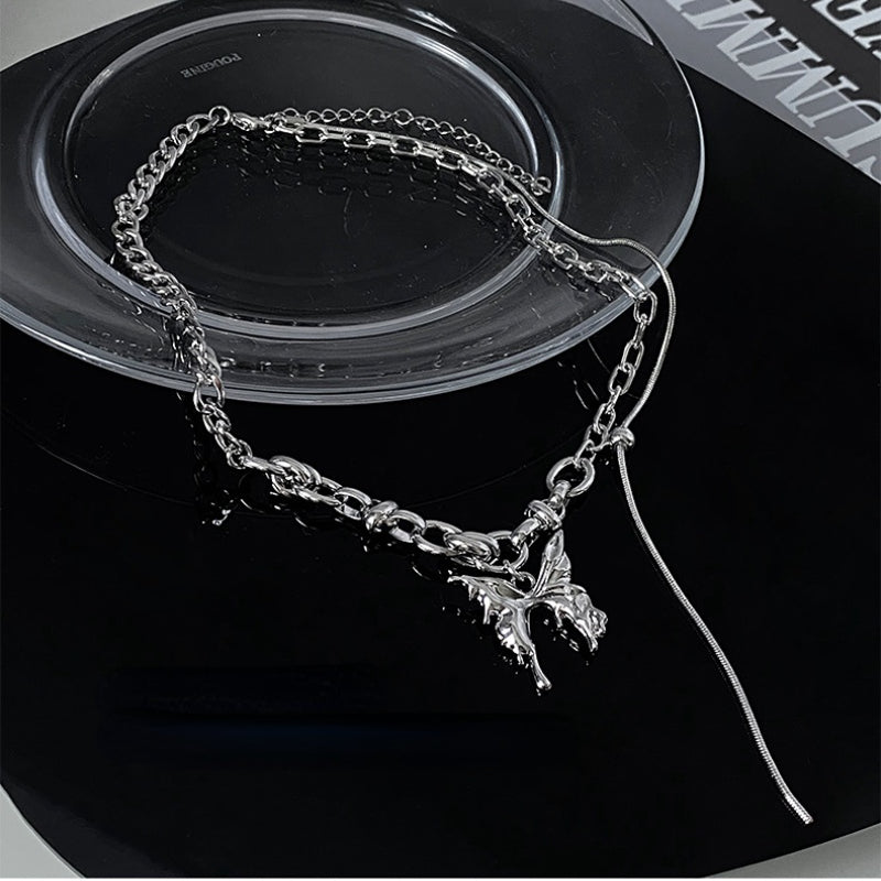 Niche Design Metal Butterfly Pendant Necklace