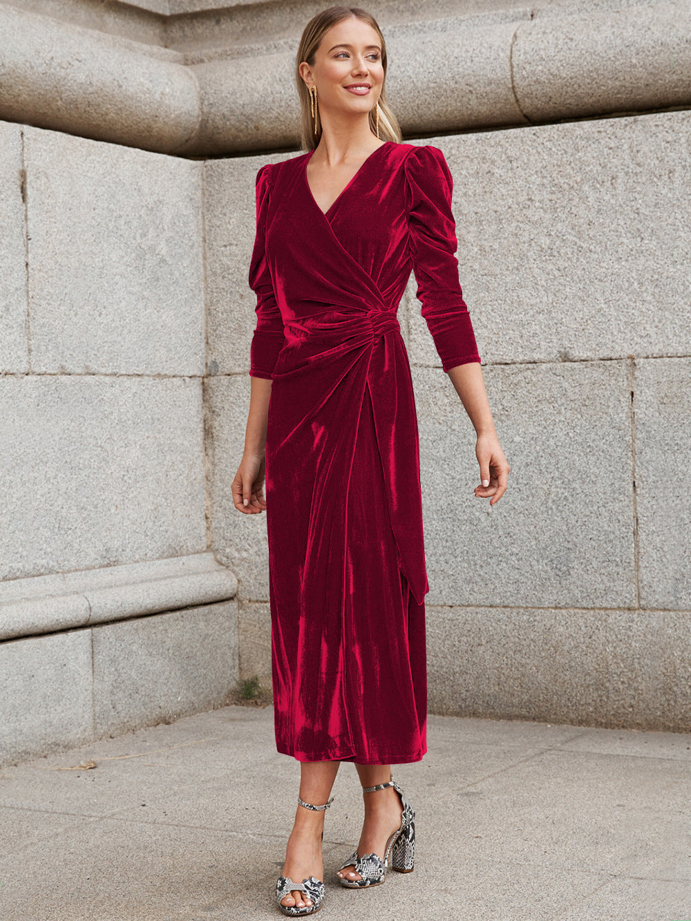 Women's Solid Color Tie Waist V-Neck Velvet Dress - Luxurious Velvet Fabric
