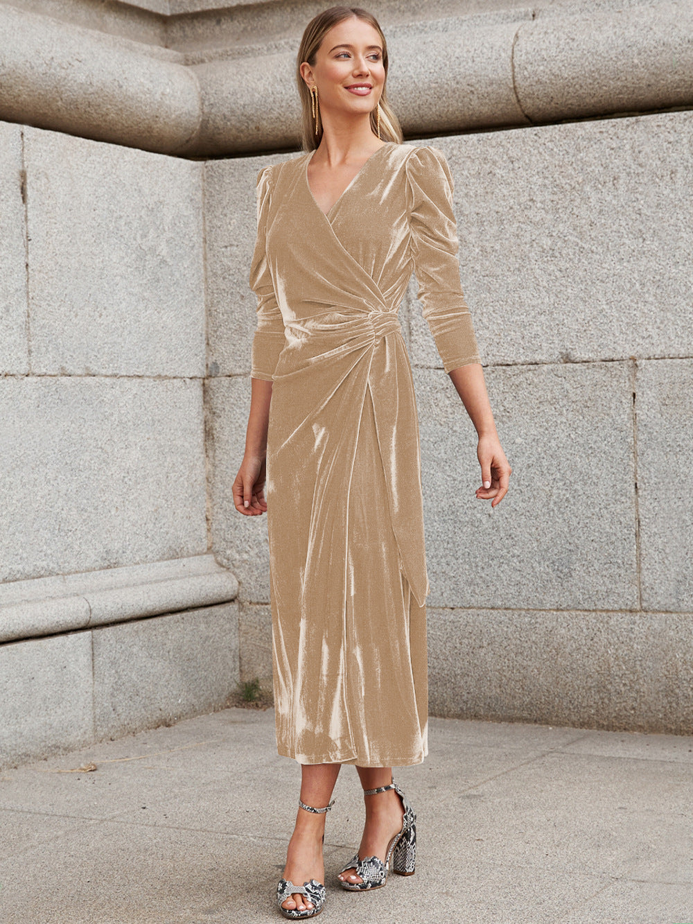 Women's Solid Color Tie Waist V-Neck Velvet Dress - Luxurious Velvet Fabric