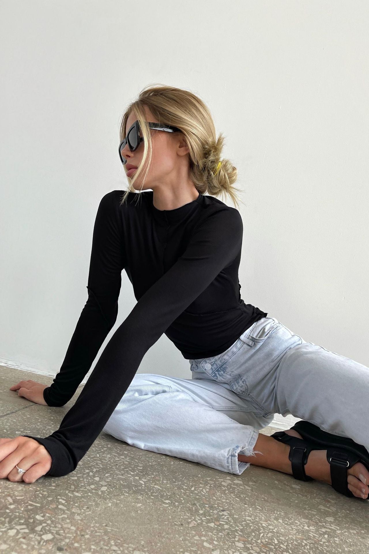 Women's Fashion Asymmetrical Design Slim Fit Long Sleeve Mock Neck T-Shirt